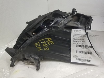 Used Right Headlight Assembly fits: 2017 Jeep Cherokee bi-xenon HID Right Grade