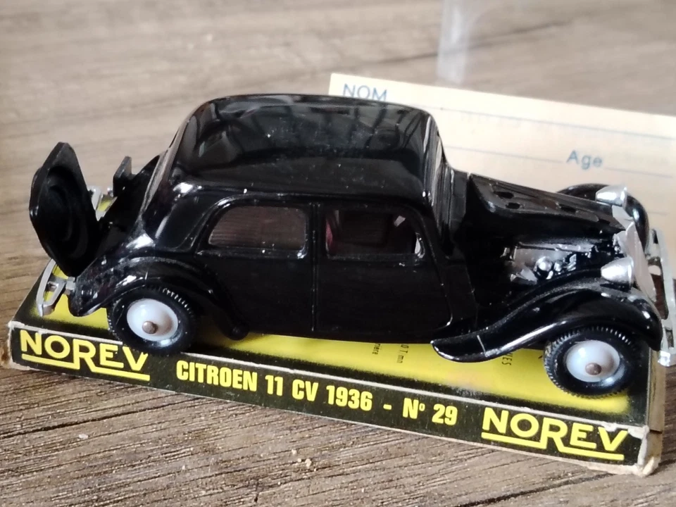 1/43 NOREV Citroën traction 11 CV  1936 noire - Photo 2/4