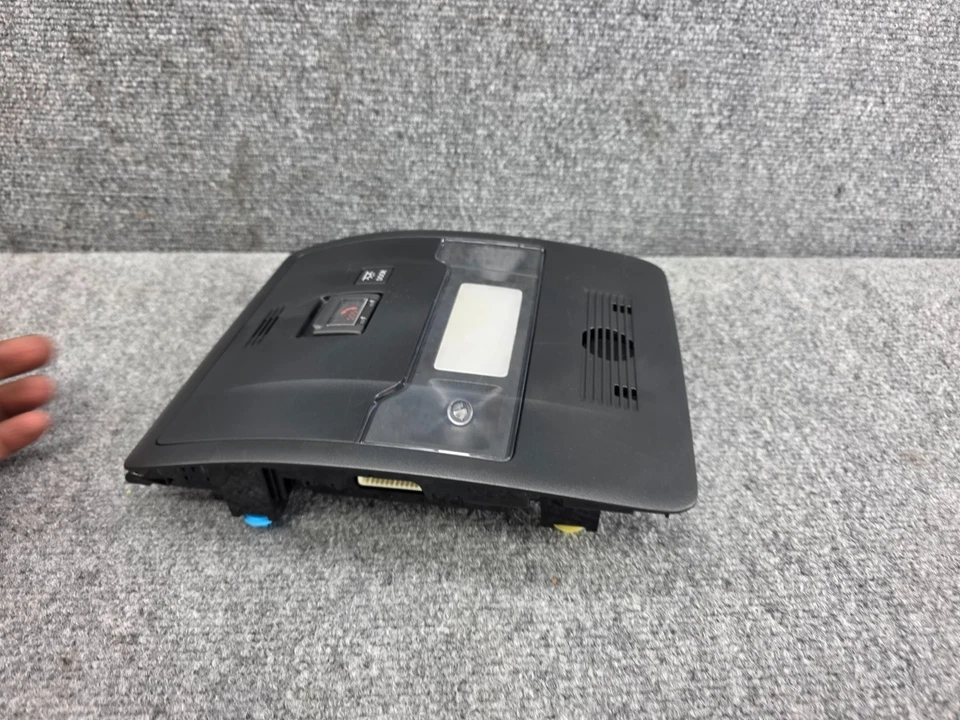 LEXUS 2021-2026 IS300 IS350 IS500 OEM OVERHEAD ROOF DOME LIGHT LAMP NON SUNROOF - Image 3 of 4