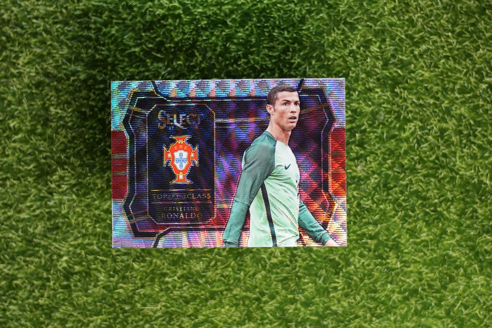2017-18 Select CRISTIANO RONALDO Top of the Class Prizm SSP Portugal #1