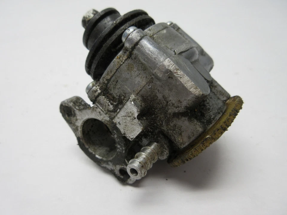1972 YAMAHA CS5 CS 5 200 OIL PUMP - Image 3 of 4