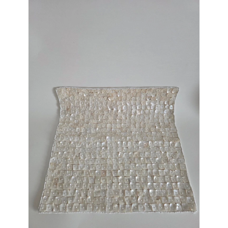 RLK by Leila’s Leinen Perlmutt Hand Perlen Tischset 14x14 Zoll