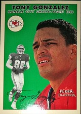 Rare Vintage Mint Condition Tony gonzalez fleer 2000 #161 Signed Football Card
