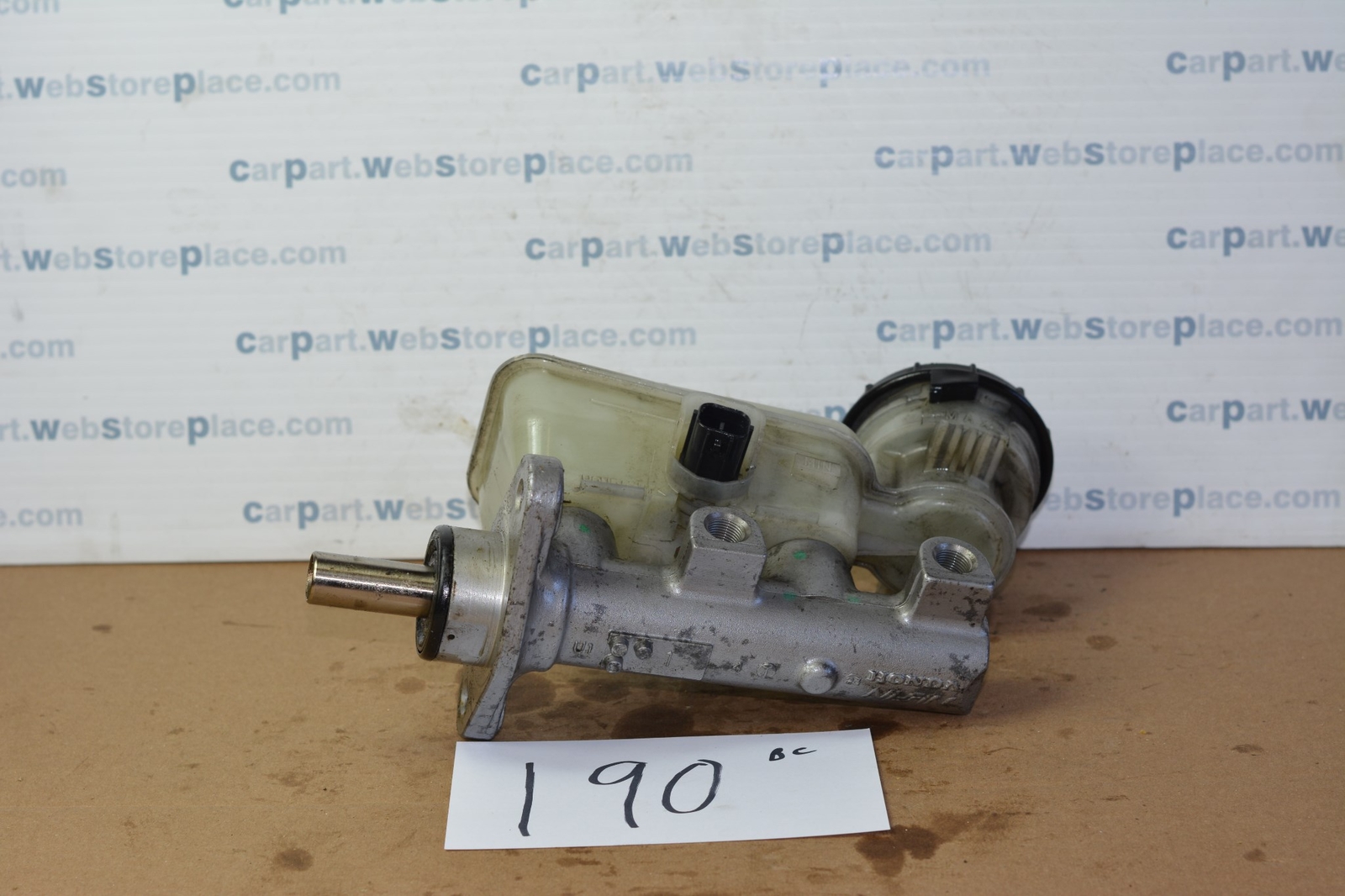 05 06 HONDA CRV 2.4L, AUTO, AWD Used Master Brake Cylinder # 190-BC