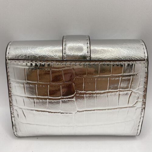 NWT Michael Kors Women's Wallet Carmen Medium Flap Bifold - Picture 25 of 33