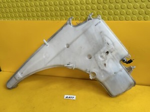 BMW E81  118d Behälter Scheibenwaschanlage mit Pumpe   7124231-16   *A-977