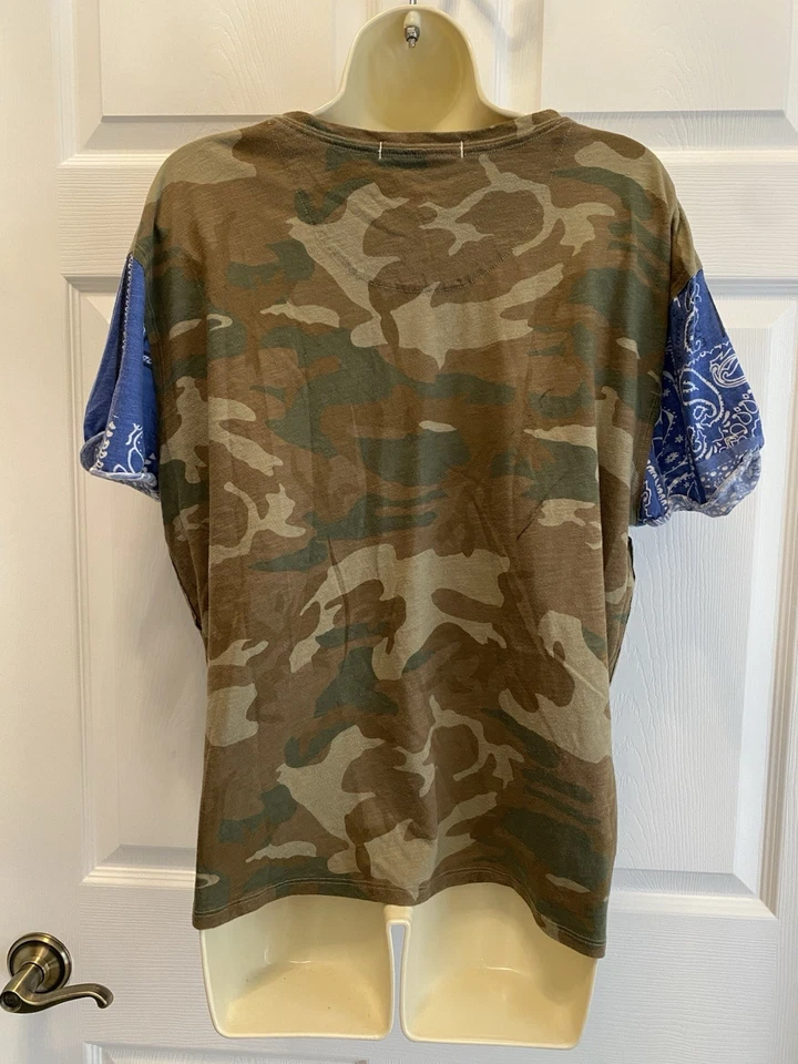 Camiseta Free People We the Free Clarity Verde Ejército Camuflaje Bandana Azul Pequeña Foto 4 de 4