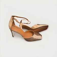 Gold Heels Women's Size 7