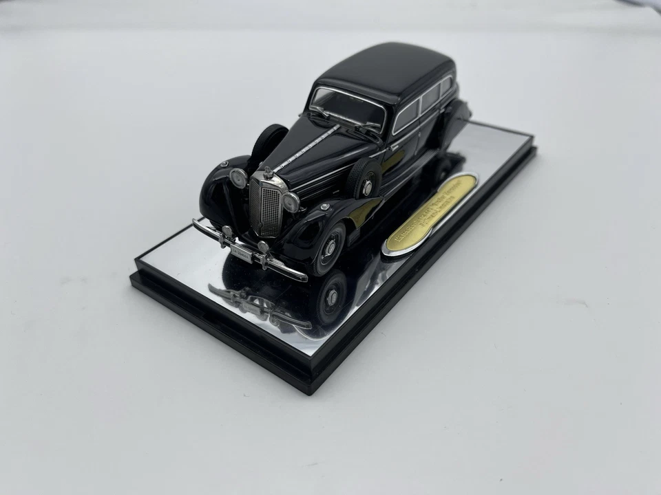 Signature Models 1938 Mercedes Benz 770 Pullman Limousine Black 1:43 Scale - Image 4 of 4