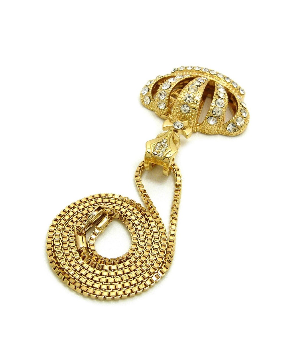 NEW CROWN PENDANT & 24 NEW CROWN PENDANT & 24