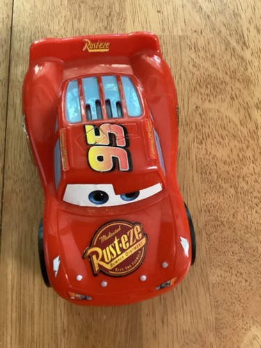 Lightning McQueen - Disney Pixar's Cars - Picture 2 of 5