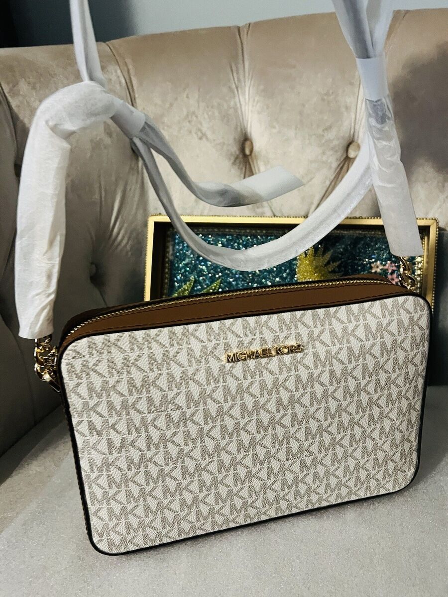 Michael kors white signature bag 2025 Michael kors white signature bag 2025