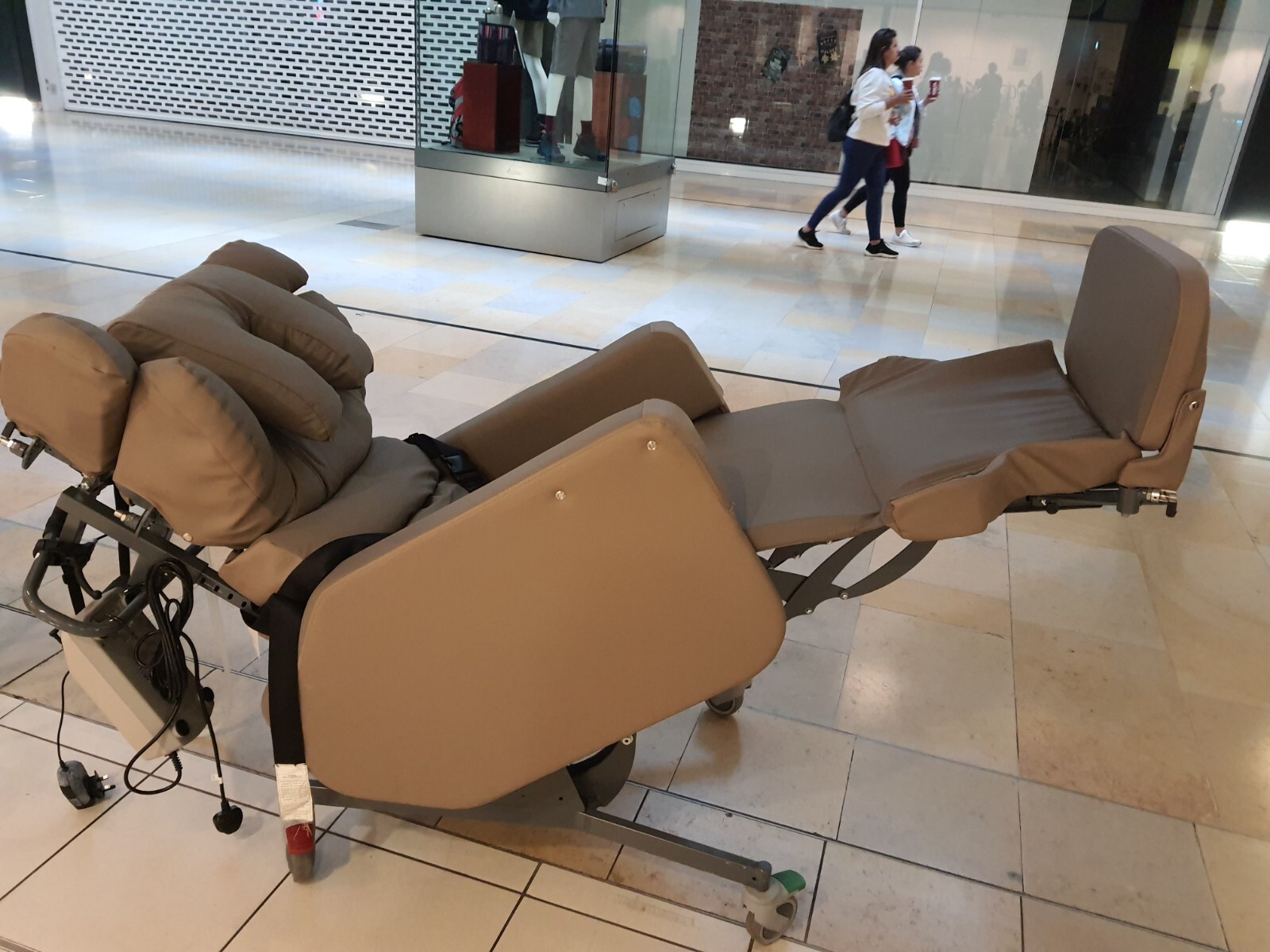 Tilt in Space Configura Advance Chair Cushion Air System Prevents