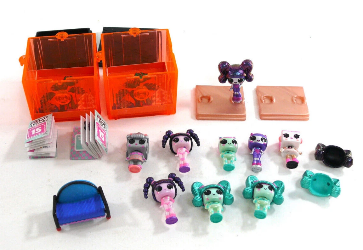 LOL TINY TOYS Mini Robot Dolls RRR platforms + mini sofa | eBay