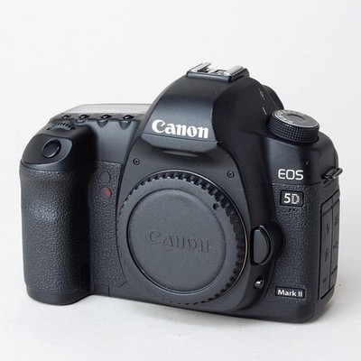 Canon EOS 5D Mark II Digitale Spiegelreflexkamera Vollformat Sensor EF Mount