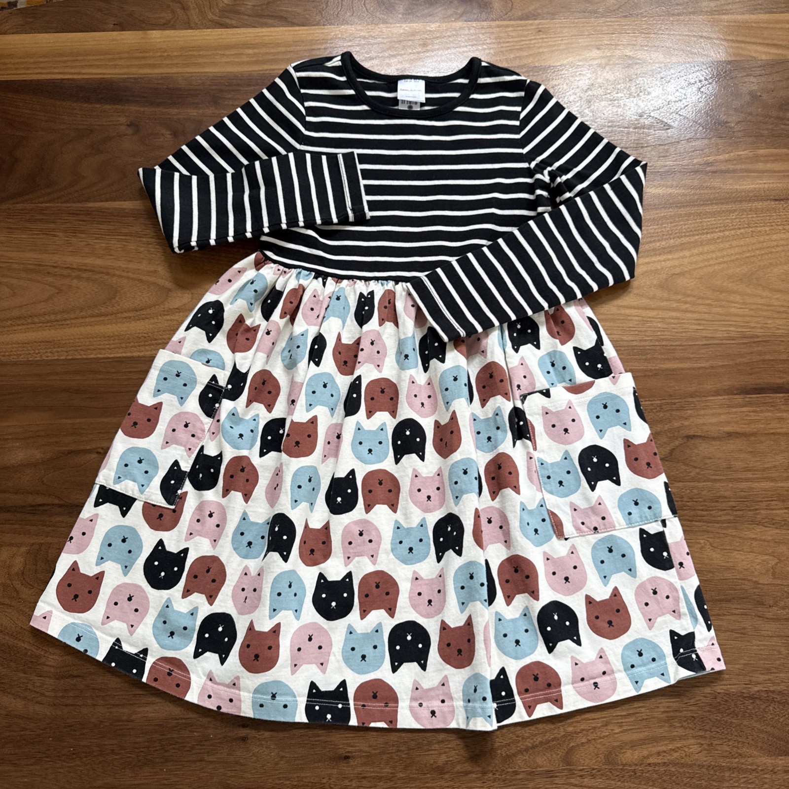 Hanna Andersson Girls Dress Sz 8/130 Black Stripes Long Sleeve Cats Pockets