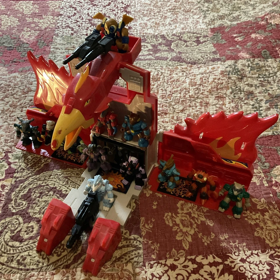 1987 Battle Beasts Lot 13 Figures Blazing Eagle Transport Station Playset Takara - Image 3 of 4