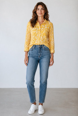 Old Navy Women s Yellow/White Floral Collared Button-Up Long Sleeve Blouse L