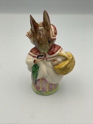 VINTAGE 1951 BEATRIX POTTER'S MRS RABBIT BESWICK ENGLAND F. WARNE & CO. LTD.