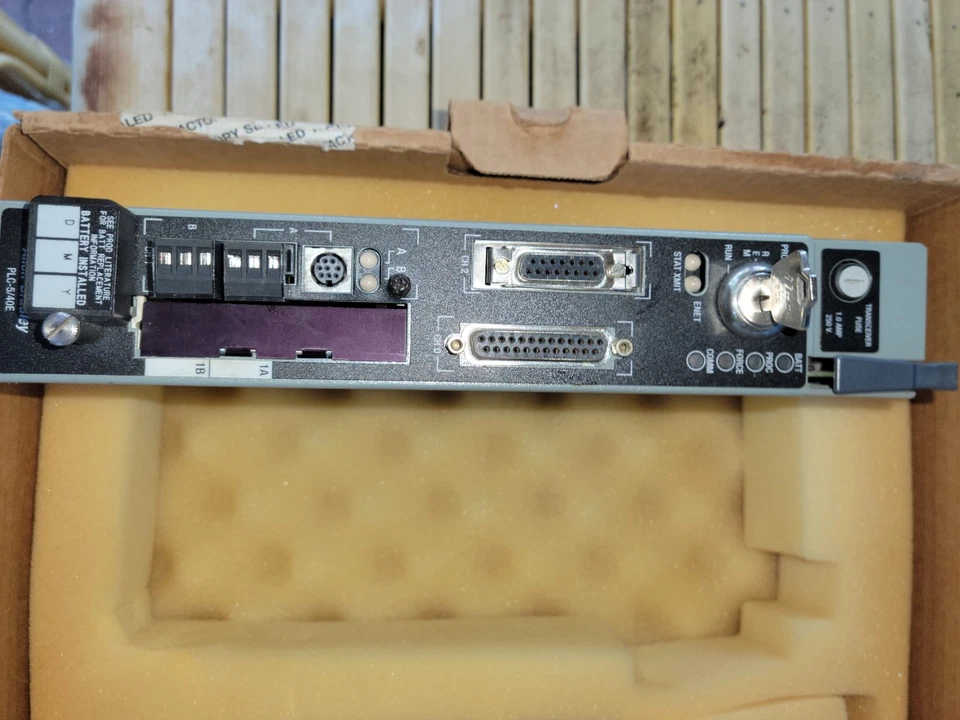 Allen-Bradley 1785-L40E/E PLC-5/40E Foto 2 de 2