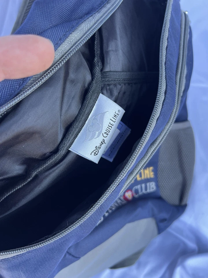 Disney Cruise Line Náufrago Club Bandolera Bolso Mochila Bordado Impresionante Foto 3 de 4