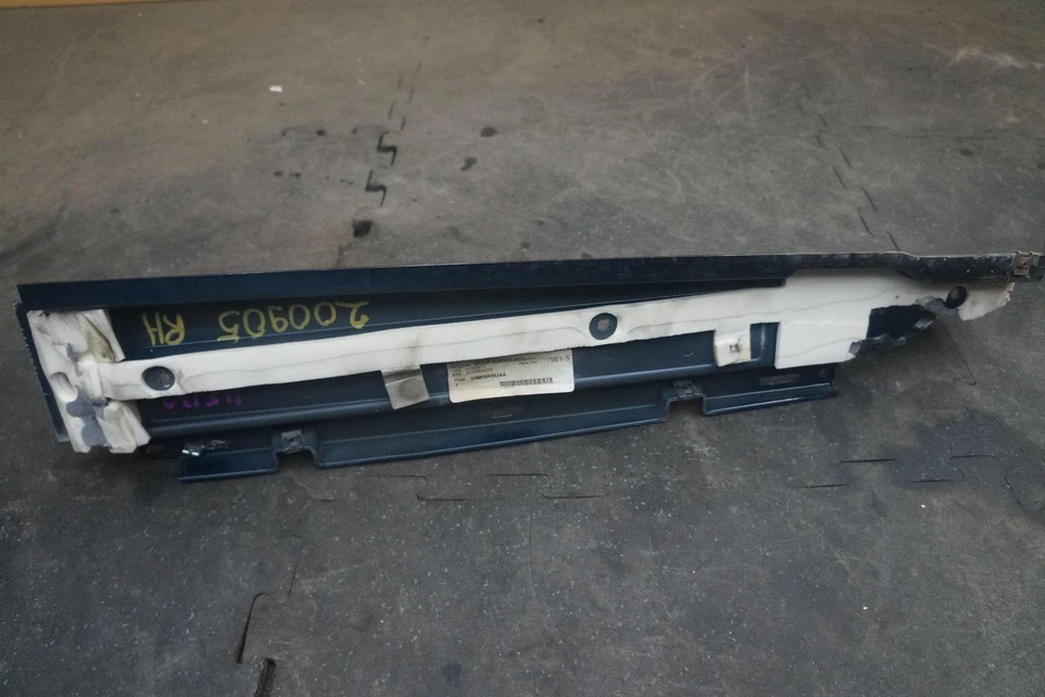 Cubierta del umbral de la puerta basculante del lado derecho del pasajero panel de ajuste azul verdadero Dodge Viper 14 Foto 4 de 4