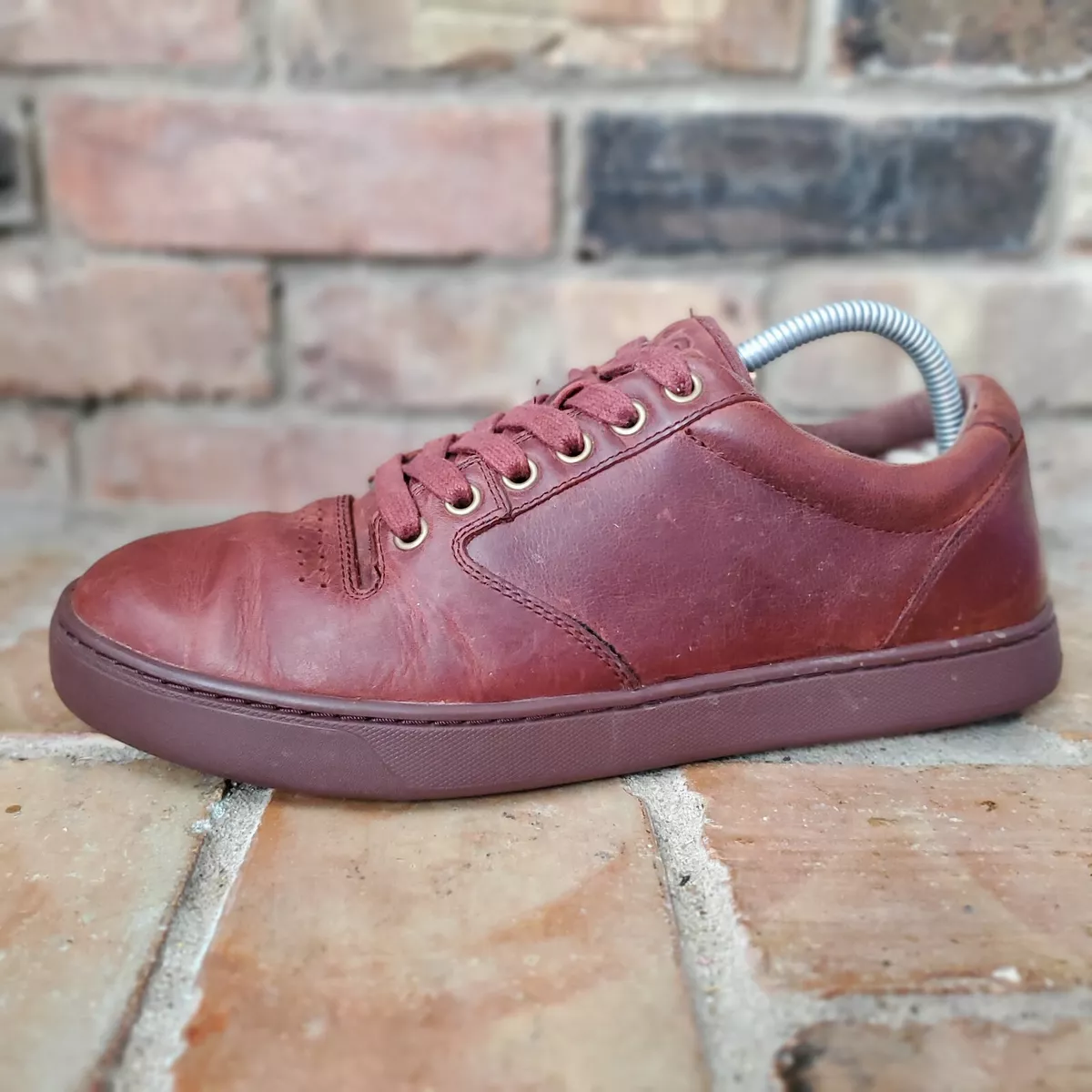 UGG Australia Red Leather Oxford Low Shoes Sneakers Men s Size 8.5