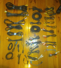 Lot of 37 Various A/V RCA S-VIDEO 3.5MM 2.5MM SVIDEO Cables VGA GOLD