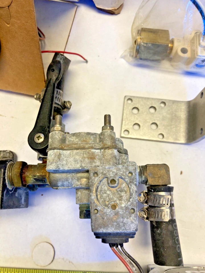 Floscan Fuel Gas Monitor Parts Vintage NO model number on Box Boat Yacht Gas - Image 2 of 4