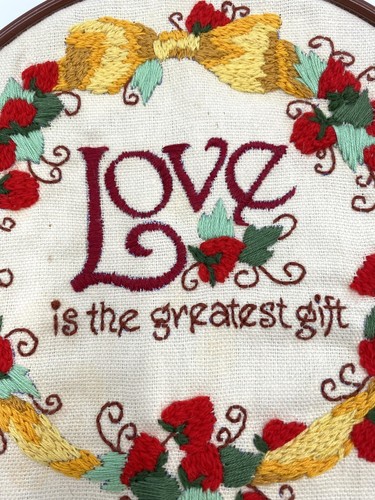 Hand Made Love Embroidered hoop, Strawberry And Bows embroidered hoop. - Picture 4 of 7