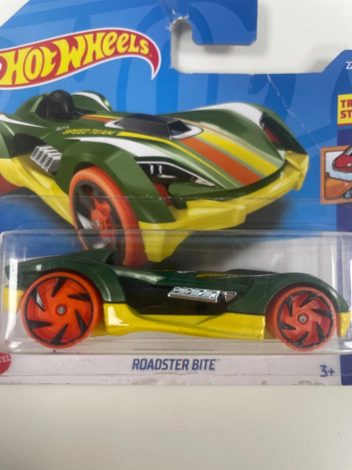 Hot Wheels Roadster Bite HW Speed Team Track Stars 1/5 22/250 2022 Collectors - Image 2 of 4