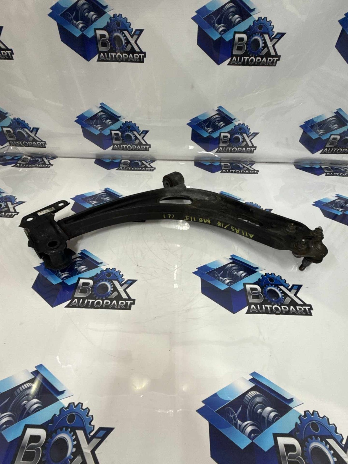 2018-2025 VOLKSWAGEN VW ATLAS Lower Control Arm Front Left OEM