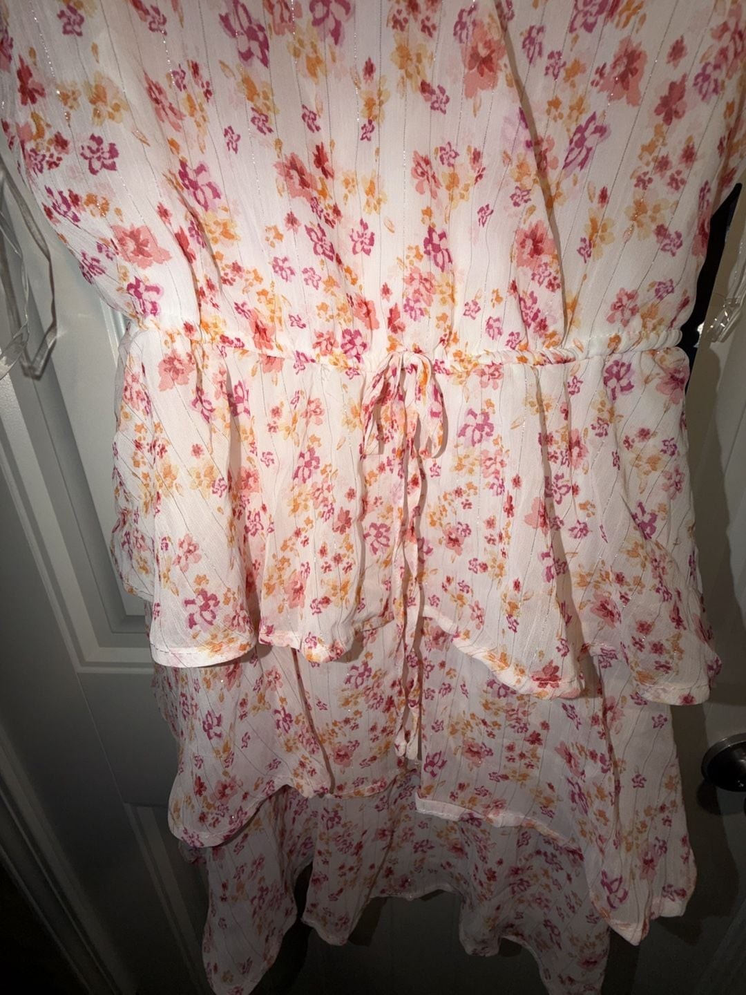 Strap needs to be repaired Trixxi Clothing Company Floral Tiered Ruffle Mini Dre, photo 3
