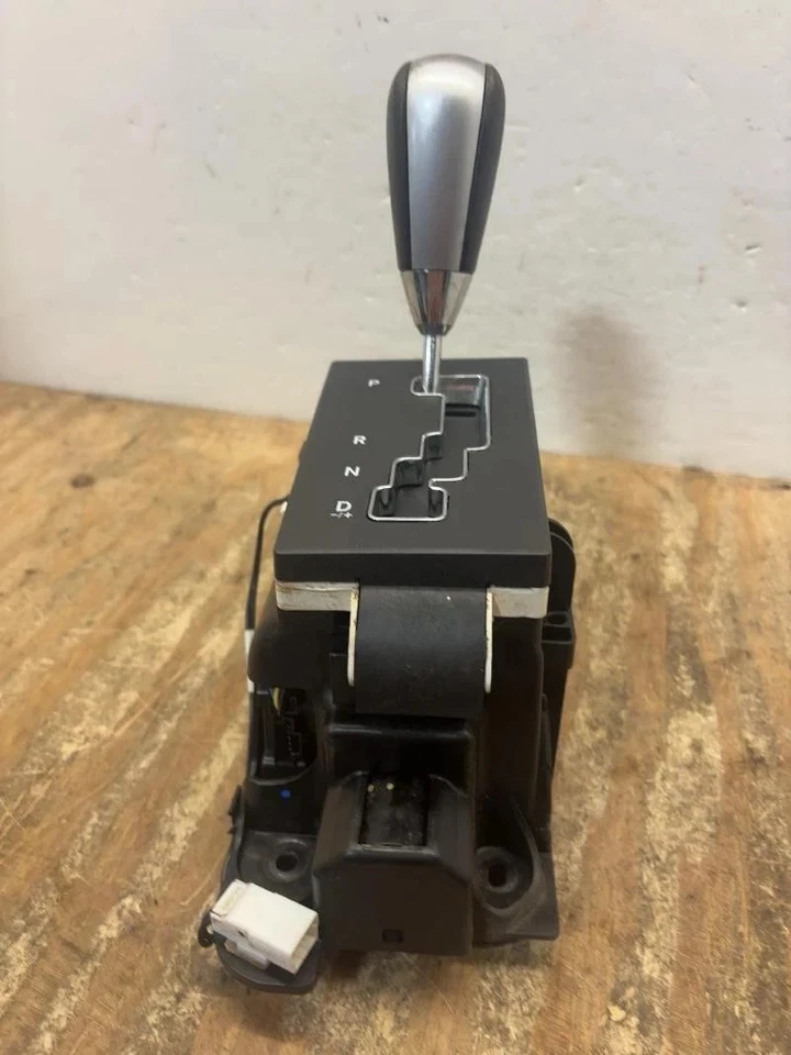 2005-2007 Chrysler 300 Dodge Magnum AT Trans Floor Gear Shifter (PRND+-) OEM - Image 3 of 4