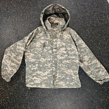 U.S. Army ECWCS Gen III Extreme Cold/Wet Weather Jacket UCP Camo Large Reg L-R