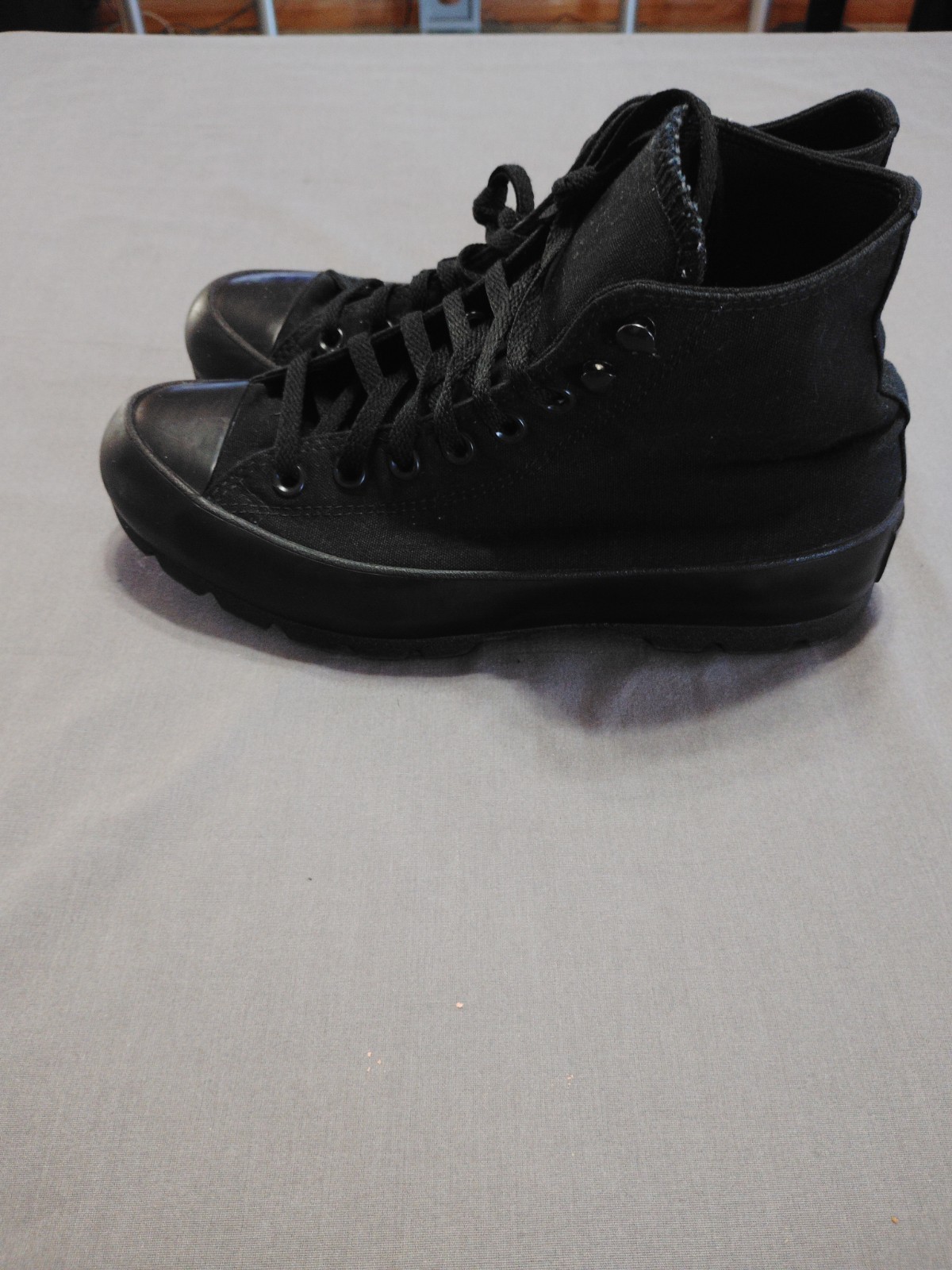 Converse Chuck Taylor All Star High Top Shoe Unisex 10 Triple Black Athletic image 9