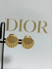 Christian Dior Shell Gold Earrings Used Authentic Jewelry Japan Japan