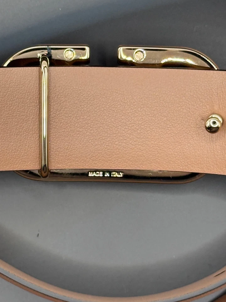 Женский пояс Valentino Garavani Tone-On-Tone VLogo — тон Poudre — сделано в Италии - Изображение 4 из 4