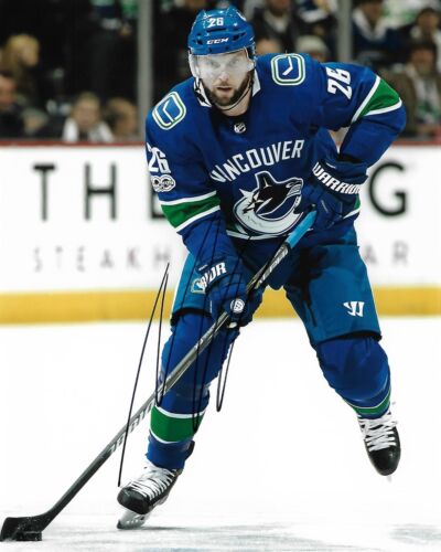 Thomas Vanek Signed 8x10 Photo Vancouver Canucks Autographed COA F - Picture 1 of 1