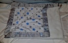 Manta Just Born Blue Star Dream Big Little One Lion Lovey ribete satinado suave