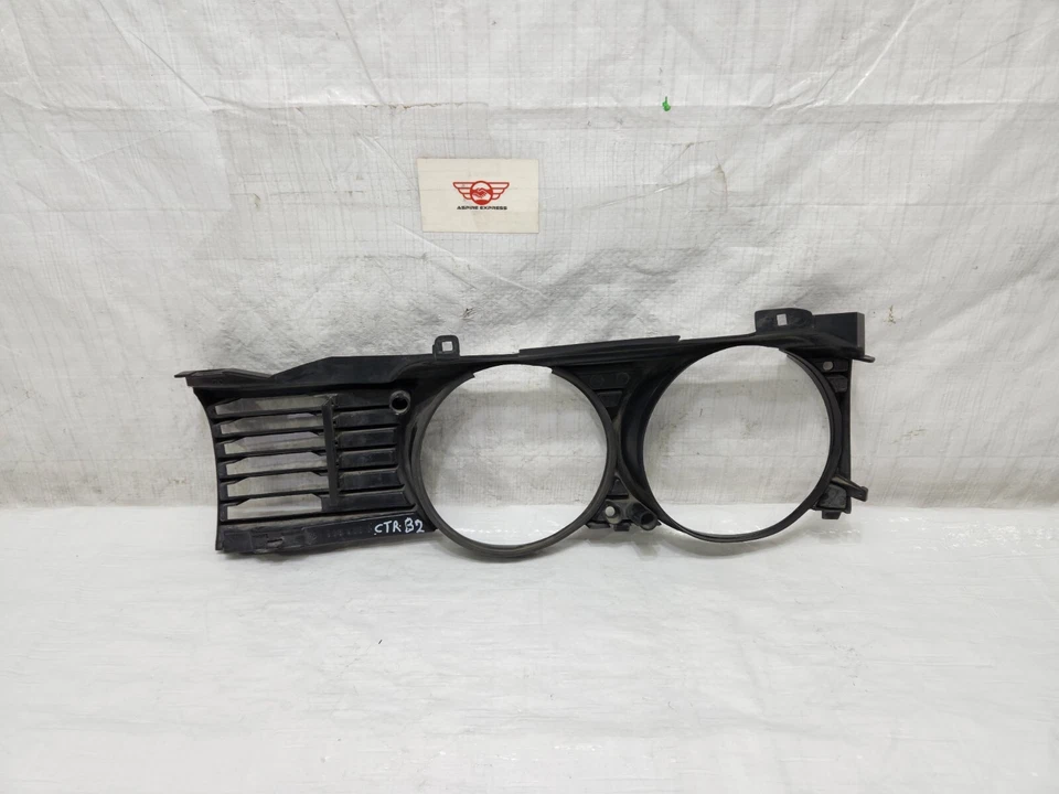 1988-1994 BMW 735i E32 farol direito grade surround fabricante de equipamento original 1 938 426 0 - Imagem 3 de 4