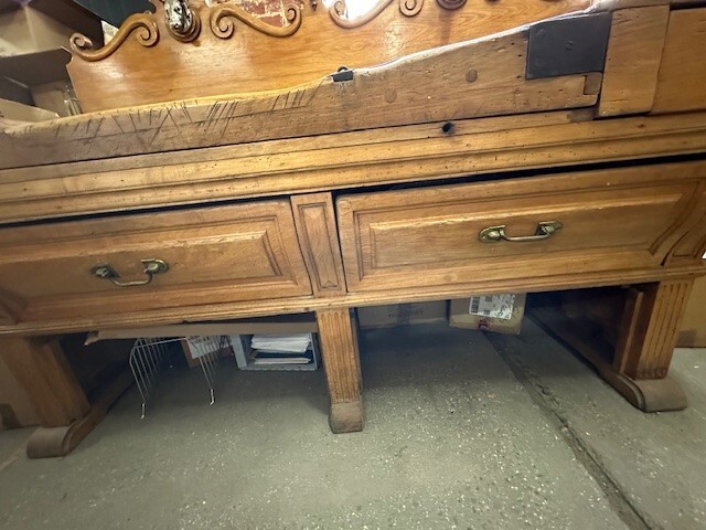 Picture 4 of 8