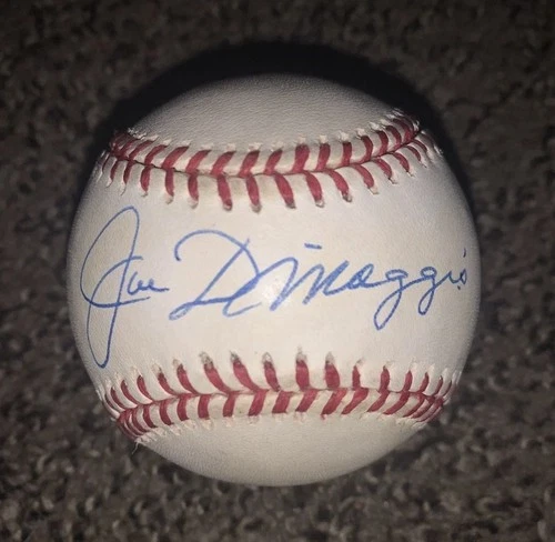 Joe DiMaggio Autographed Baseball N.Y. Yankees HOF MLB Legend