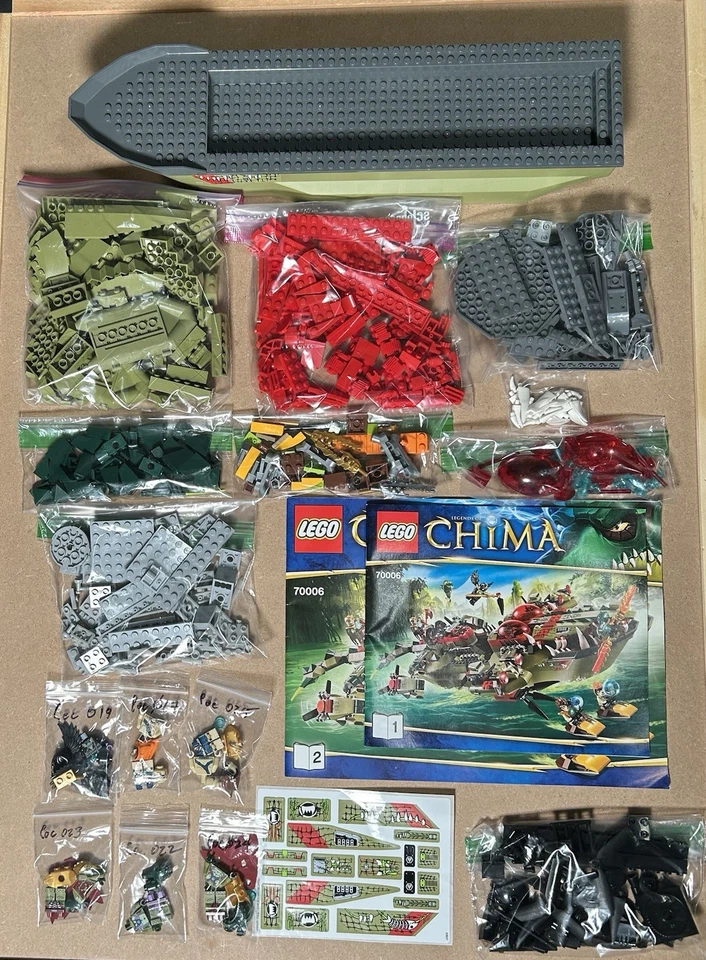LEGO Legends of CHIMA: Cragger's Command Ship (70006), Pre-owned, Complete - Image 2 of 2