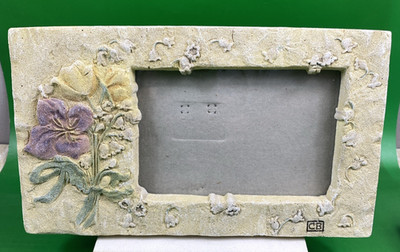 Cheri Blum Stone Look Resin Floral Easel Picture Frame Holds 4''x6'' Rectangle