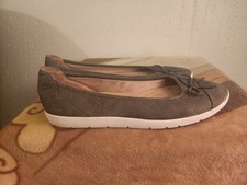 Lifestride Velocity Flex Memory Foam Womens sz 9W Haylee Gray Slip On Flats 24