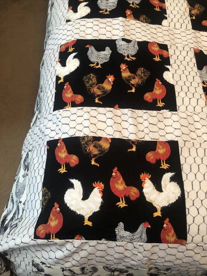 "Colcha para pollos 88"" X 88"" nueva" Foto 2 de 4