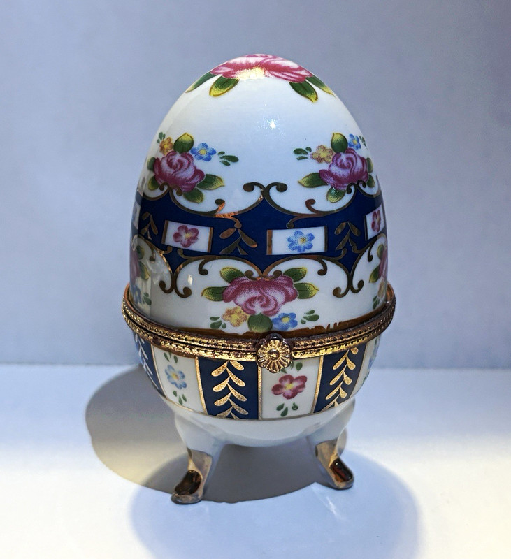 Unmarked Floral Egg-Shaped Hinged Trinket Box on 3 Feet White Blue & Gold Band