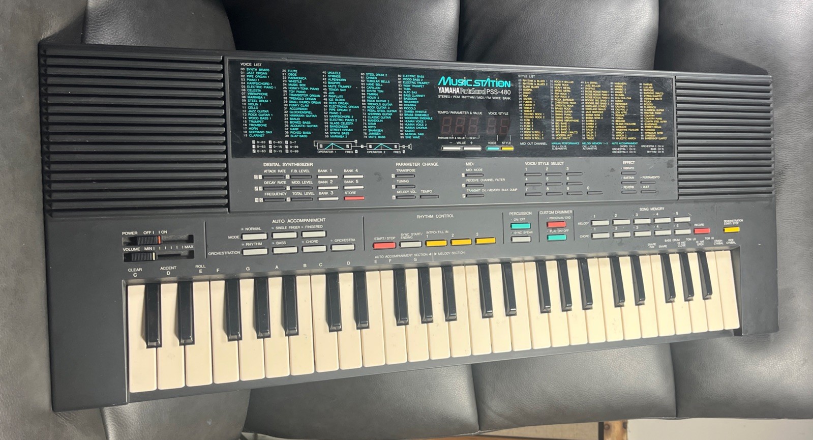 Yamaha PortaSound PSS-480 Music Station 49-Key VTG FM Synthesizer Keyboard READ