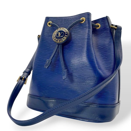 VALENTINO GARAVANI Drawstring Leather Bucket Bag Shoulder Blue Authentic Auth
